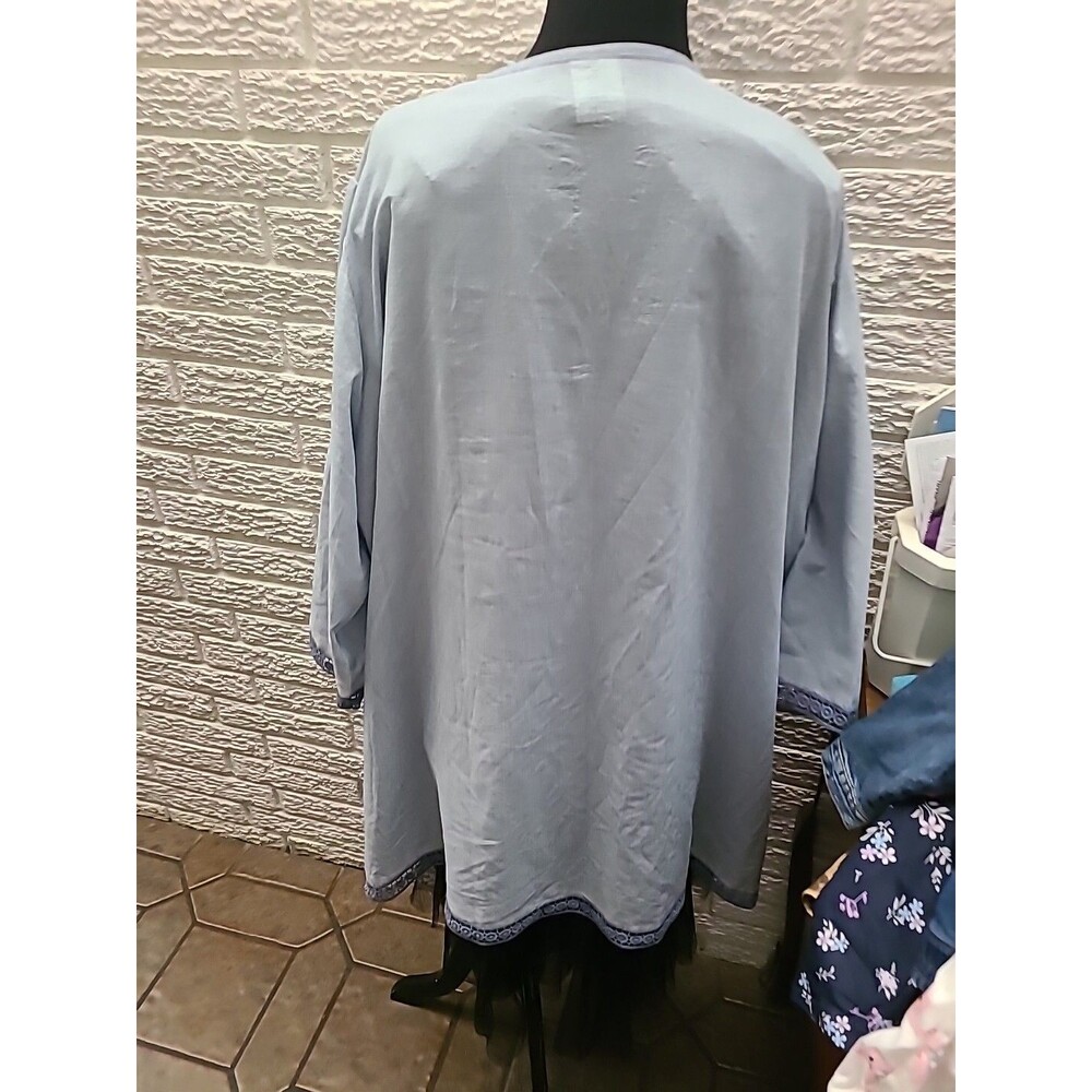 BLAIR Women's Blue Chambray Shirt Embroidered 3x Light Boho Pheasant Lovely - Picture 7 of 9